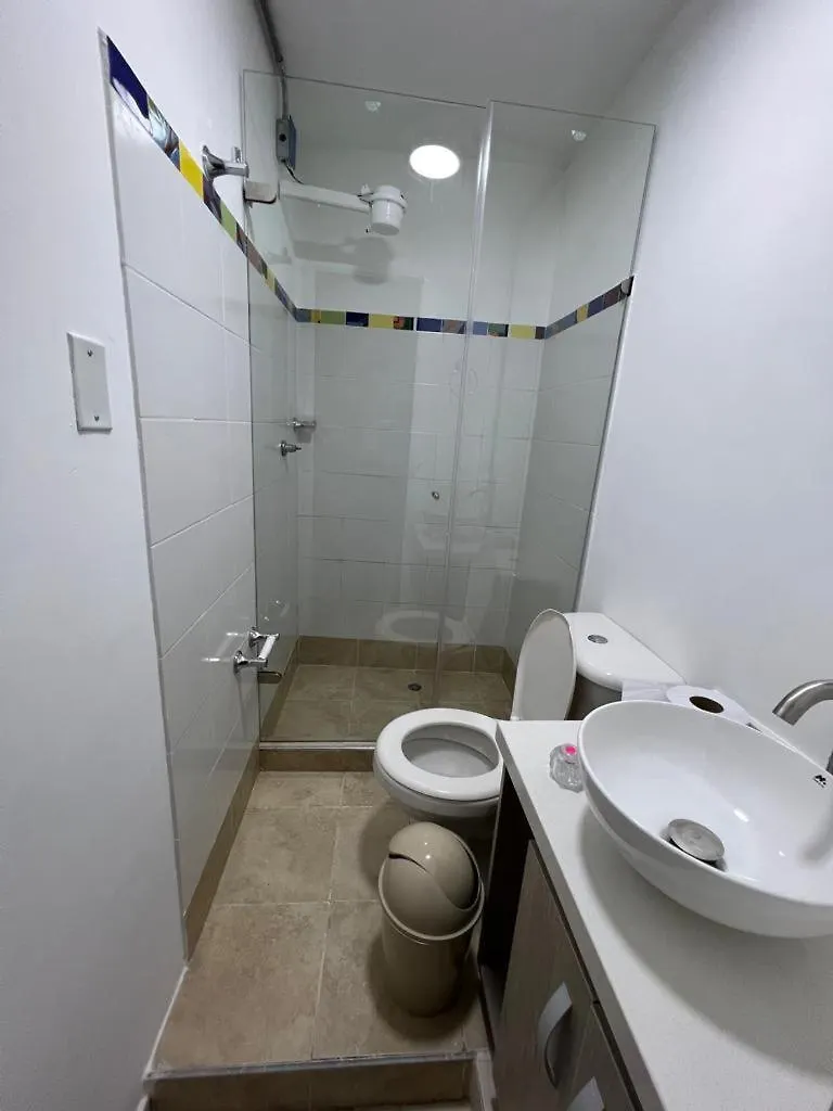 Apartamentos En Granada Y Santa Monica Residential Cali 0*,