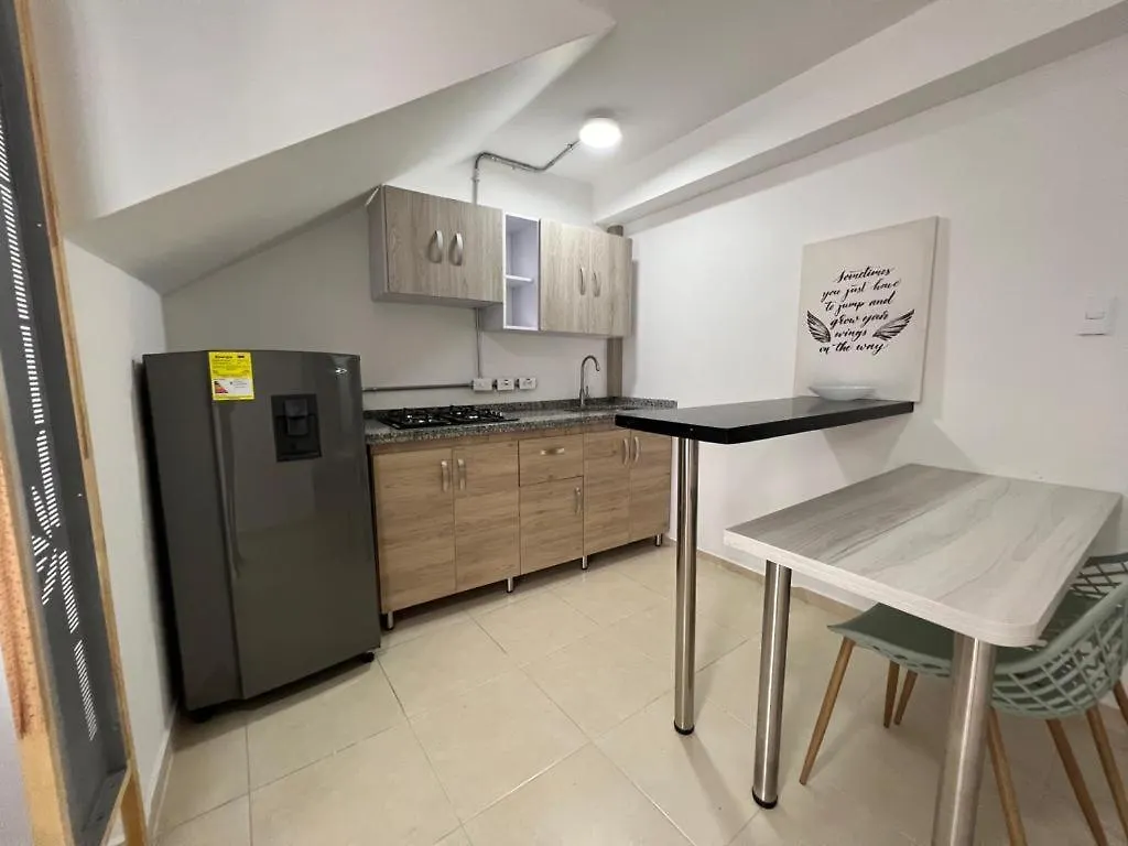 Apartamentos En Granada Y Santa Monica Residential Cali 0*,